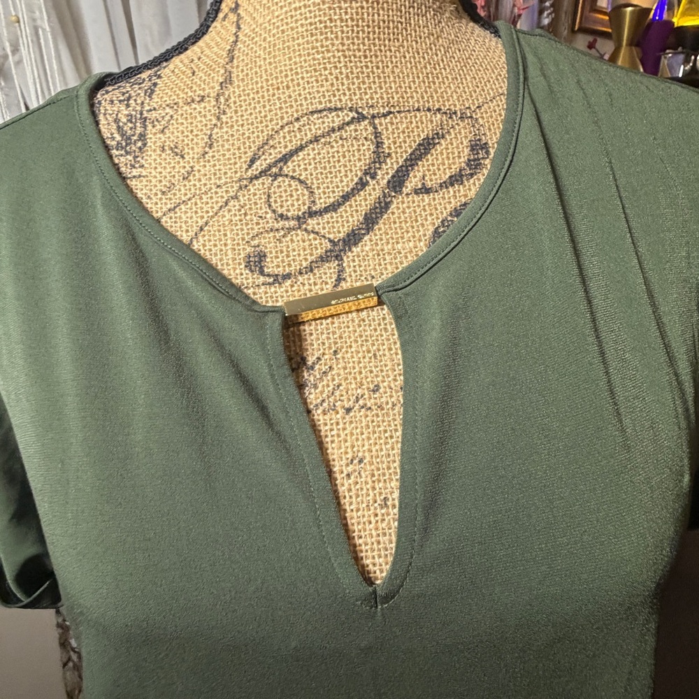 Michael Kors Green Short Sleeve Top with Gold Accent